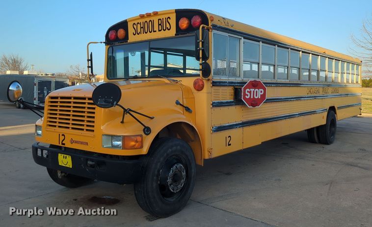 image for item OL9260 1992 International 3800 school bus