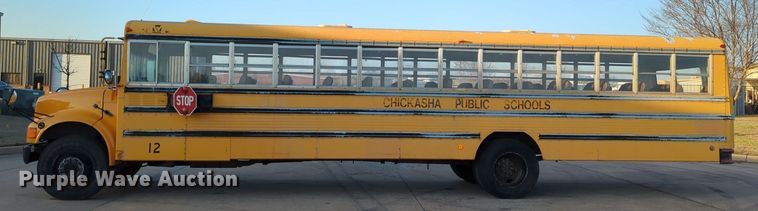image for item OL9260 1992 International 3800 school bus