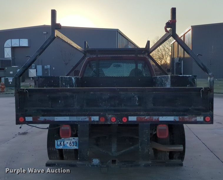 image for item OL9261 2006 Ford F450 Super Duty XL flatbed truck