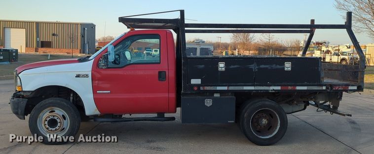 image for item OL9261 2006 Ford F450 Super Duty XL flatbed truck