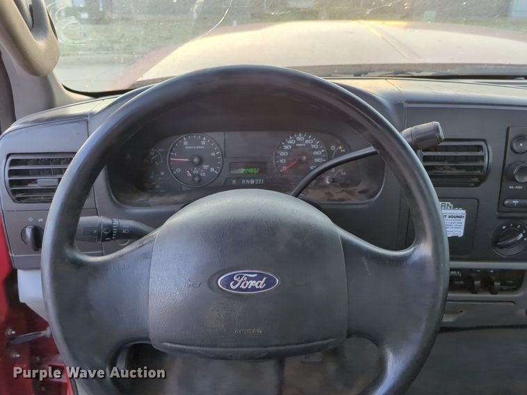 image for item OL9261 2006 Ford F450 Super Duty XL flatbed truck