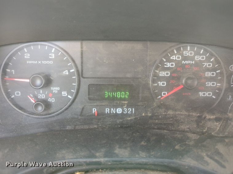 image for item OL9261 2006 Ford F450 Super Duty XL flatbed truck