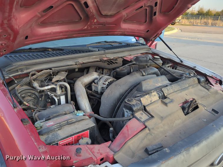 image for item OL9261 2006 Ford F450 Super Duty XL flatbed truck