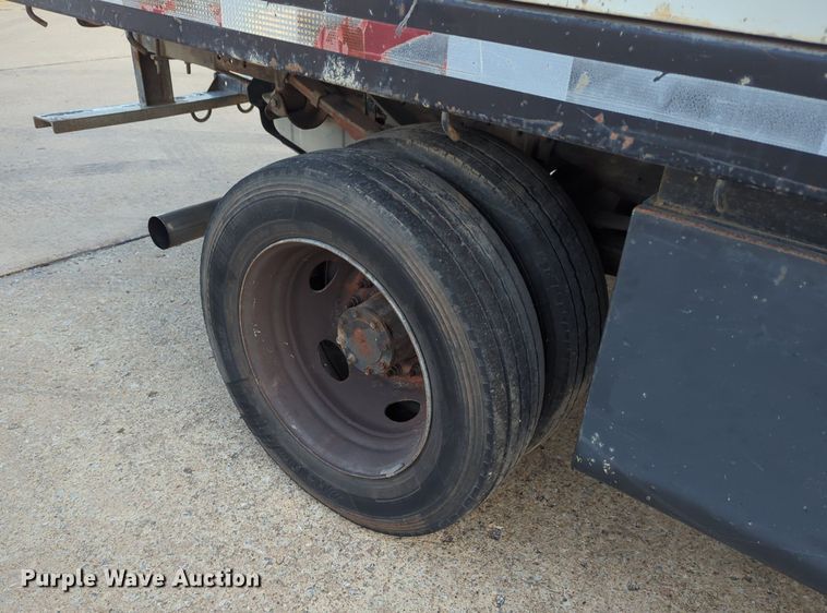 image for item OL9261 2006 Ford F450 Super Duty XL flatbed truck