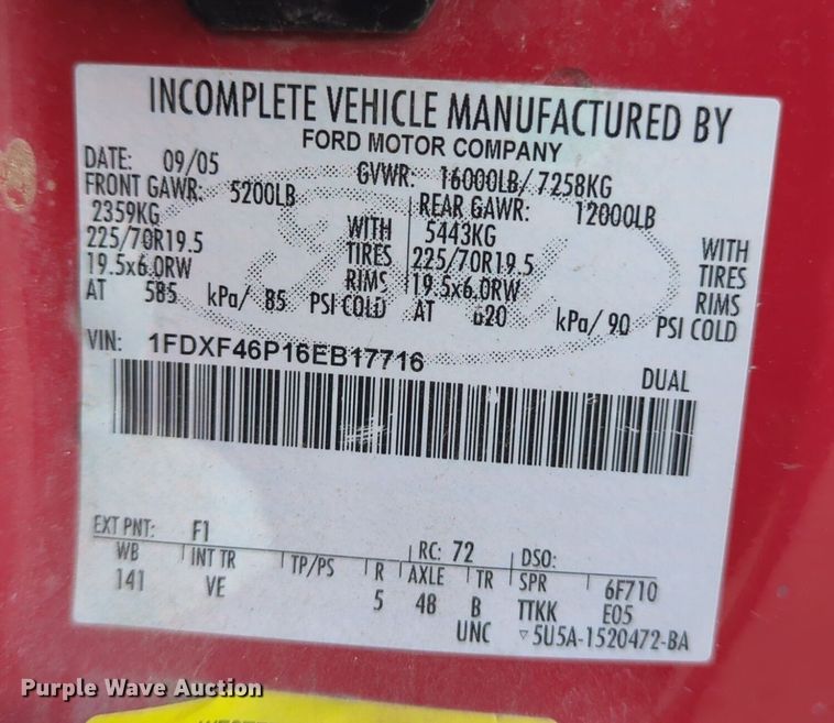 image for item OL9261 2006 Ford F450 Super Duty XL flatbed truck