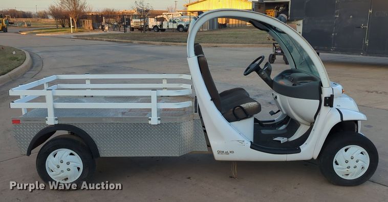 image for item OL9262 2010 GEM eL XD utility vehicle