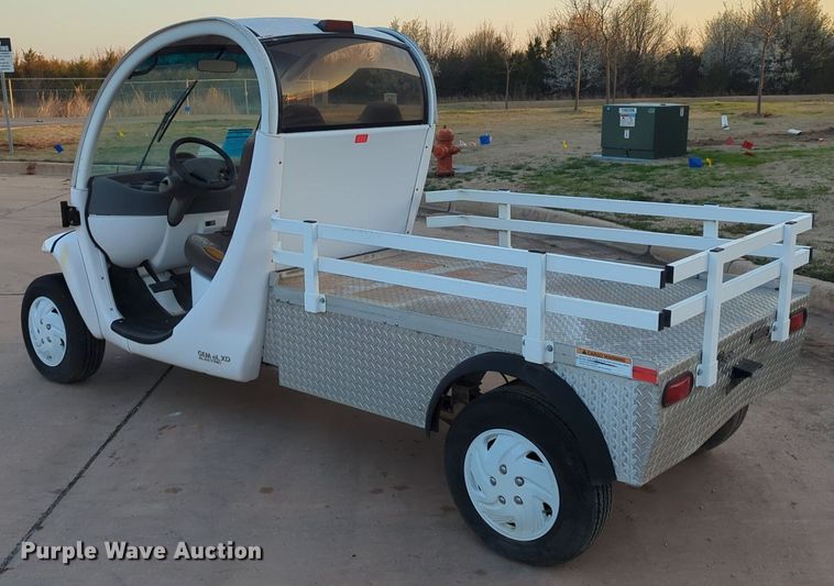 image for item OL9262 2010 GEM eL XD utility vehicle