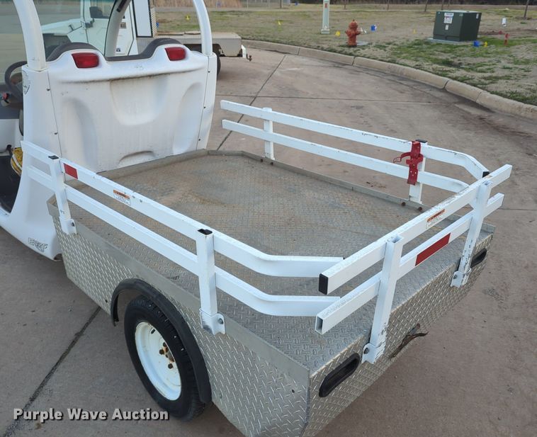 image for item OL9263 2002 GEM E825 utility vehicle