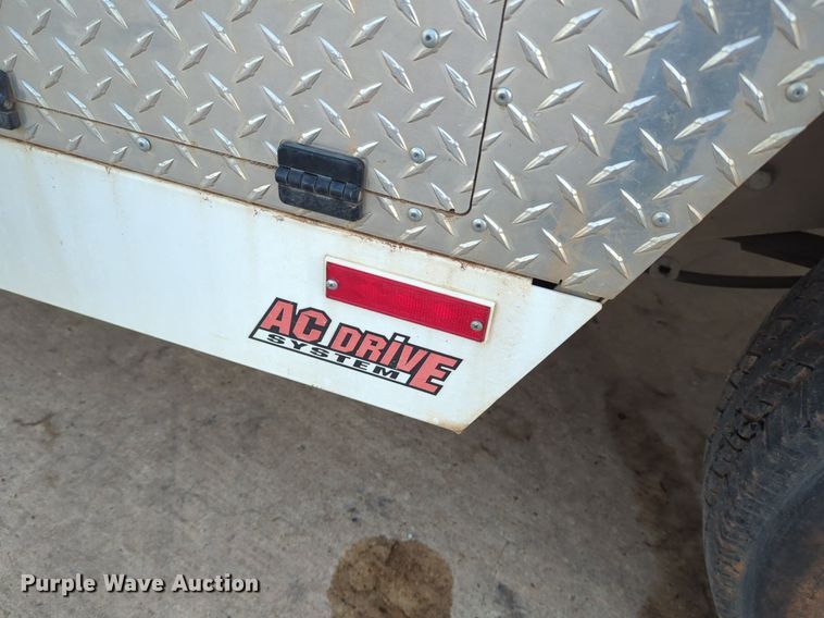 image for item OL9264 2009 E-Ride Industries utility vehicle