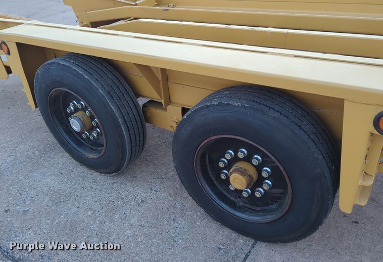 image for item OL9265 2001 Belshe T-18 equipment trailer