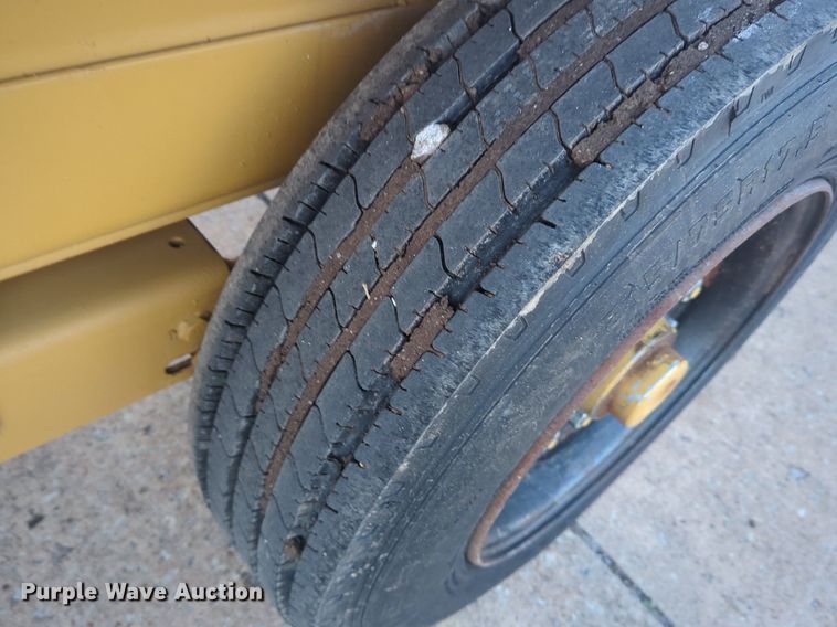 image for item OL9265 2001 Belshe T-18 equipment trailer