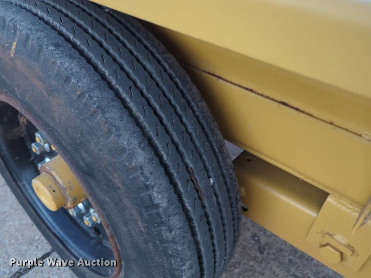 image for item OL9265 2001 Belshe T-18 equipment trailer