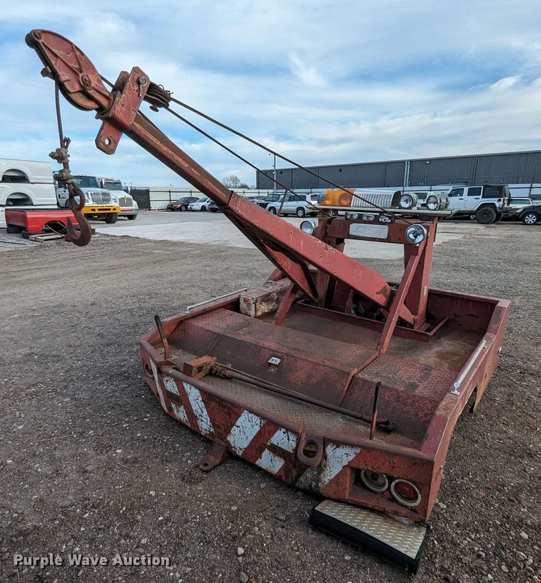 image for item OL9266 DFW 50 wrecker bed