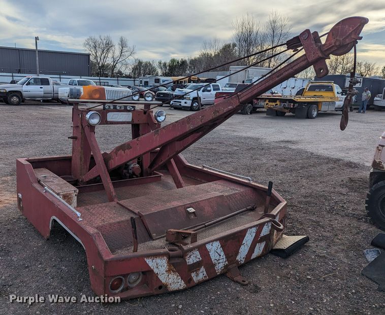 image for item OL9266 DFW 50 wrecker bed