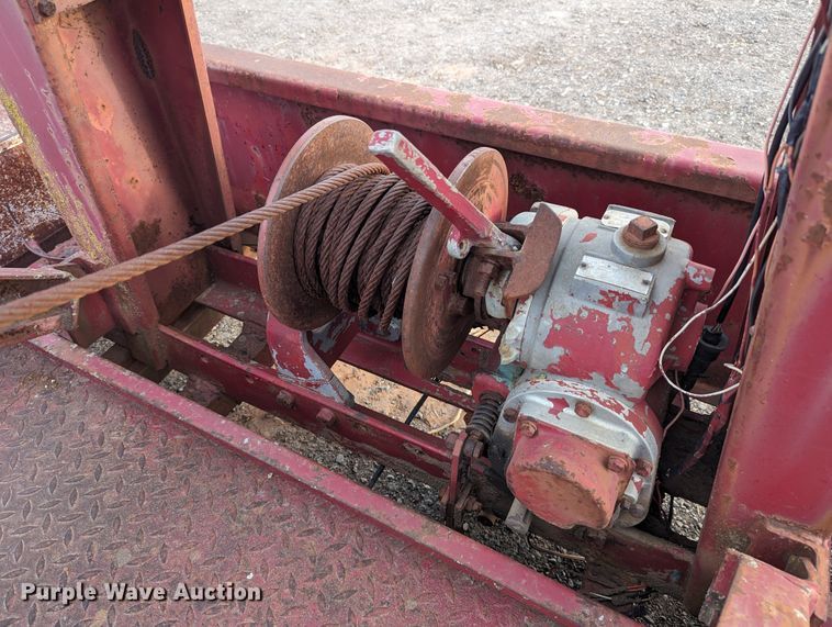 image for item OL9266 DFW 50 wrecker bed