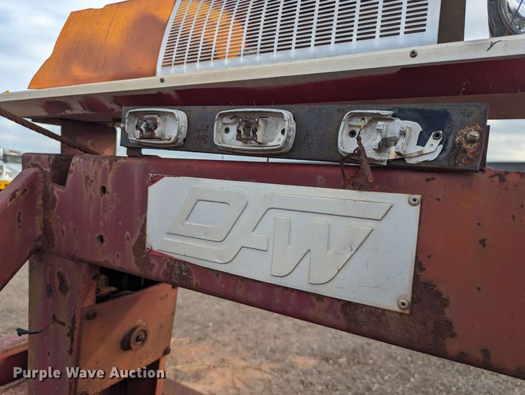 image for item OL9266 DFW 50 wrecker bed