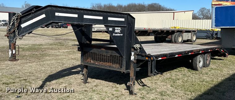 image for item OM9825 2008 MC Trailers  equipment trailer