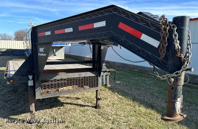 image for item OM9825 2008 MC Trailers  equipment trailer