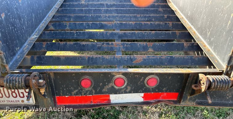 image for item OM9825 2008 MC Trailers  equipment trailer