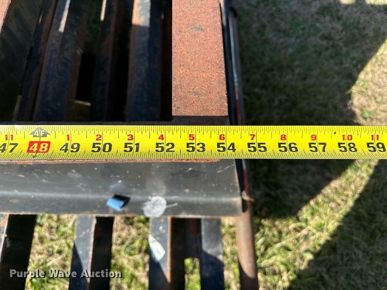 image for item OM9825 2008 MC Trailers  equipment trailer