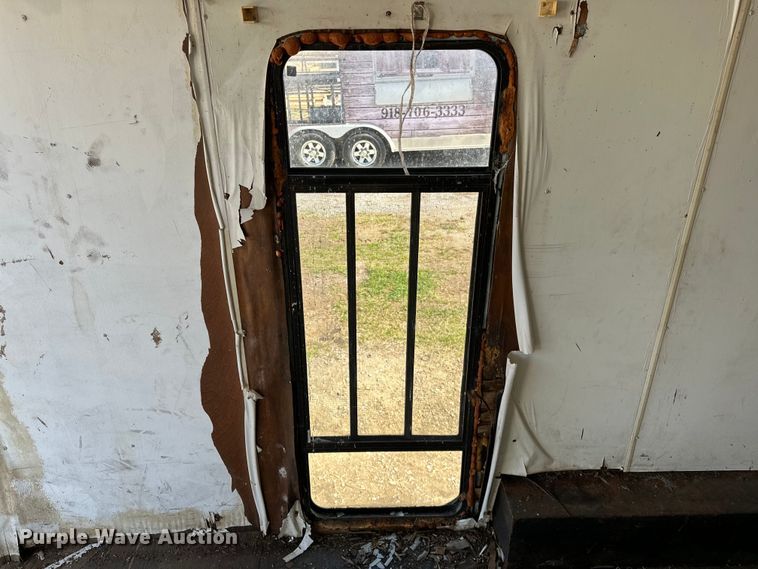 image for item OM9968 Vintage enclosed cargo trailer