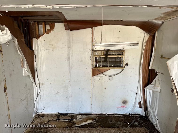 image for item OM9968 Vintage enclosed cargo trailer