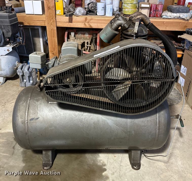 image for item OM9976 Dayton  Speedaire air compressor