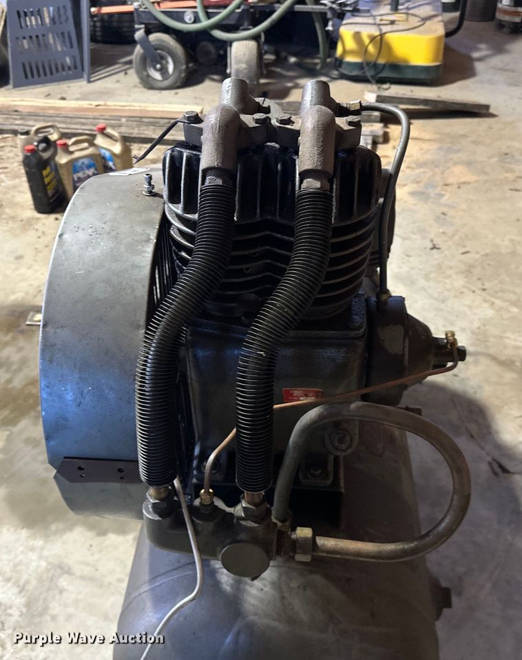 image for item OM9976 Dayton  Speedaire air compressor