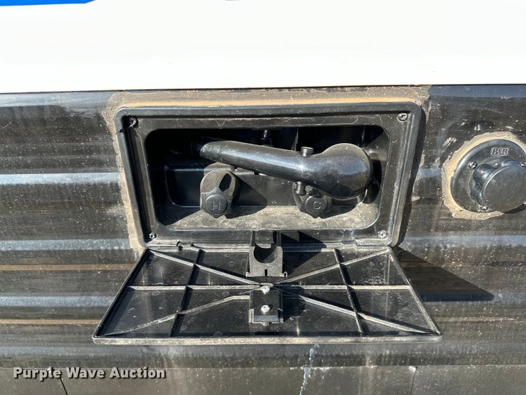 image for item OM9990 2022 Heartland  Prowler camper