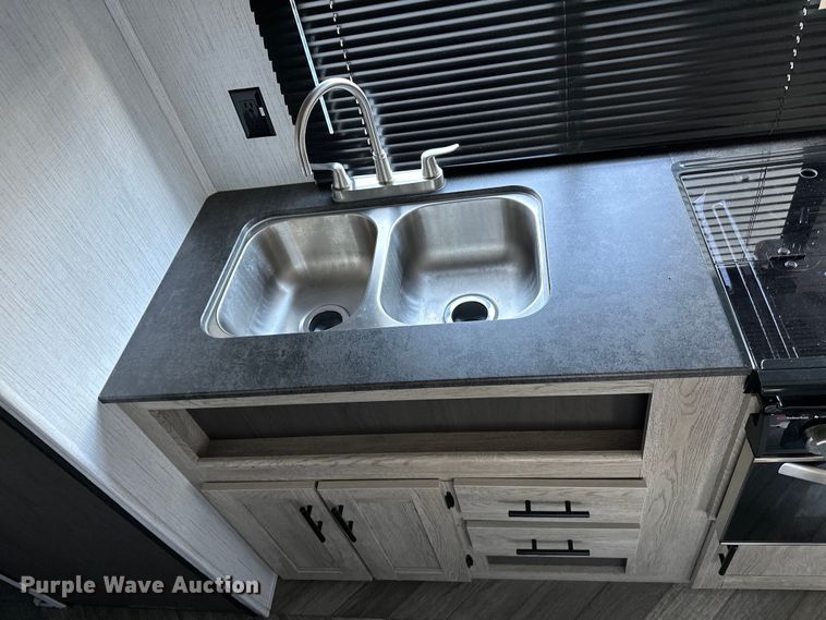 image for item OM9990 2022 Heartland  Prowler camper