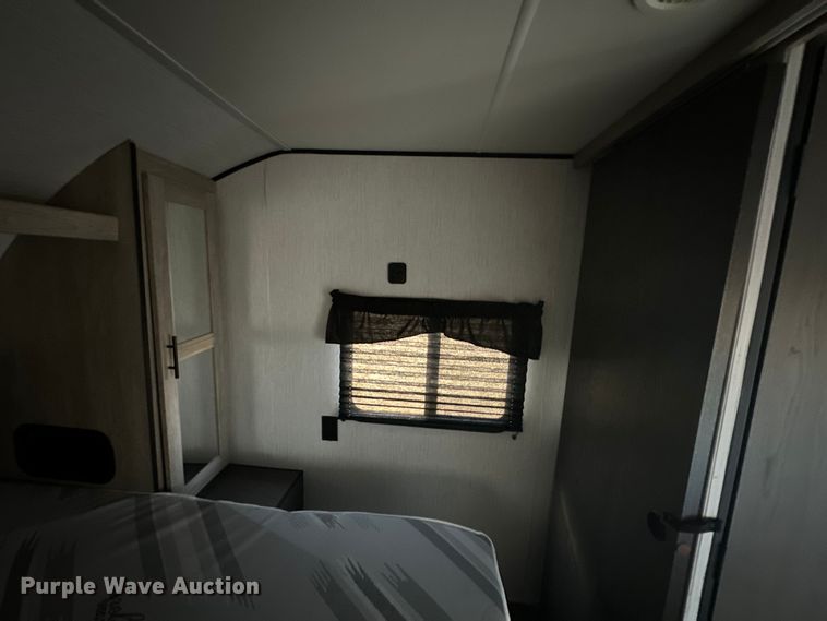 image for item OM9990 2022 Heartland  Prowler camper