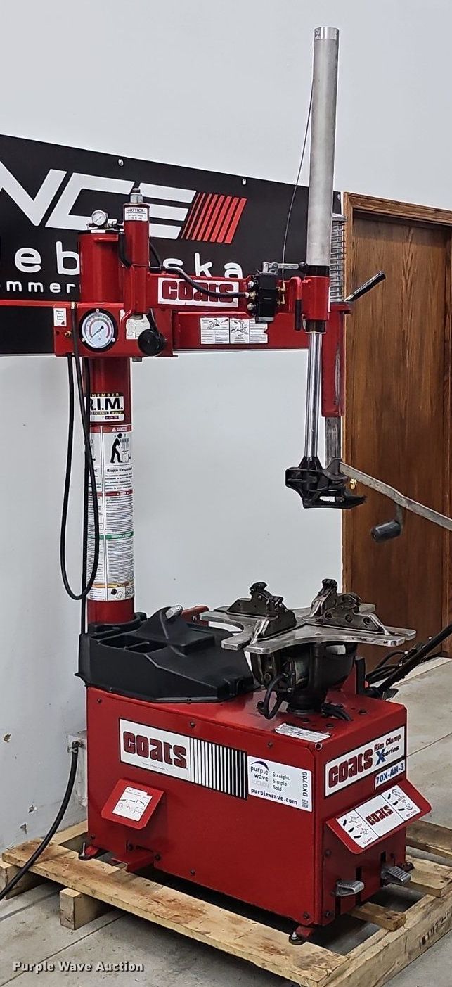 Coats X Series 70XAH3 rim clamp tire machine in Papillion, NE Item