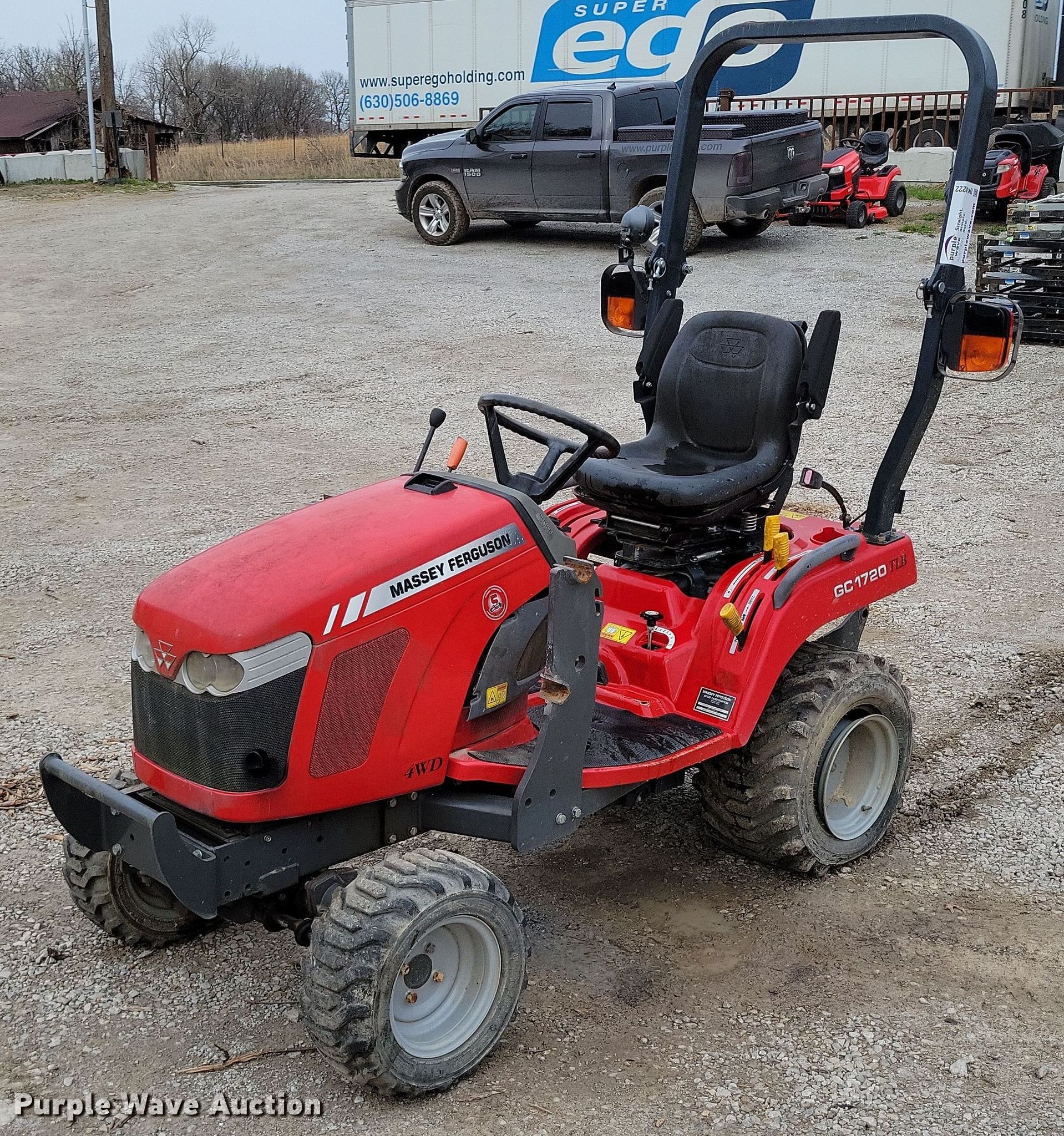 2018 Massey Ferguson GC1720 tractor in Warrensburg, MO Item DK4222