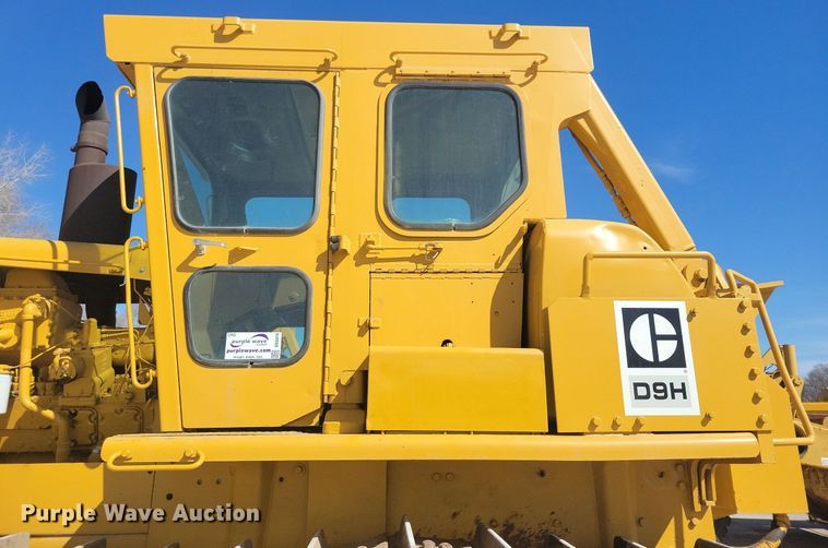 image for item DG0419 1976 Caterpillar  D9G dozer