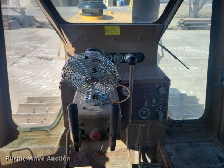 image for item DG0419 1976 Caterpillar  D9G dozer