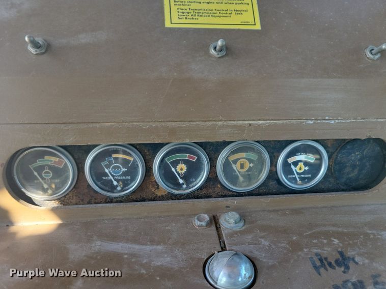 image for item DG0419 1976 Caterpillar  D9G dozer