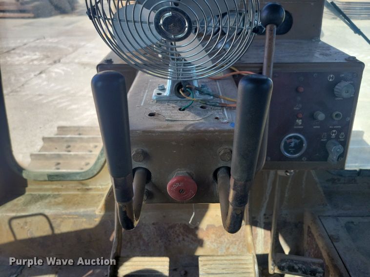 image for item DG0419 1976 Caterpillar  D9G dozer