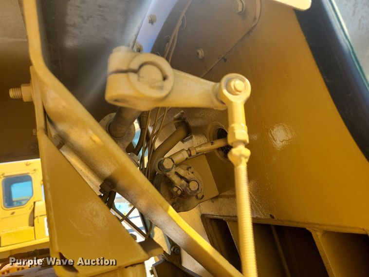 image for item DG0419 1976 Caterpillar  D9G dozer