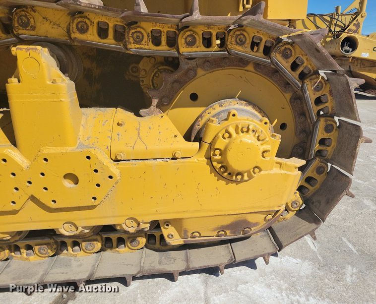 image for item DG0419 1976 Caterpillar  D9G dozer