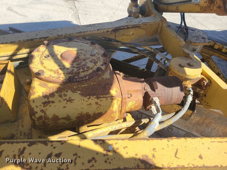 image for item DG0420 1984 Caterpillar  140G motor grader