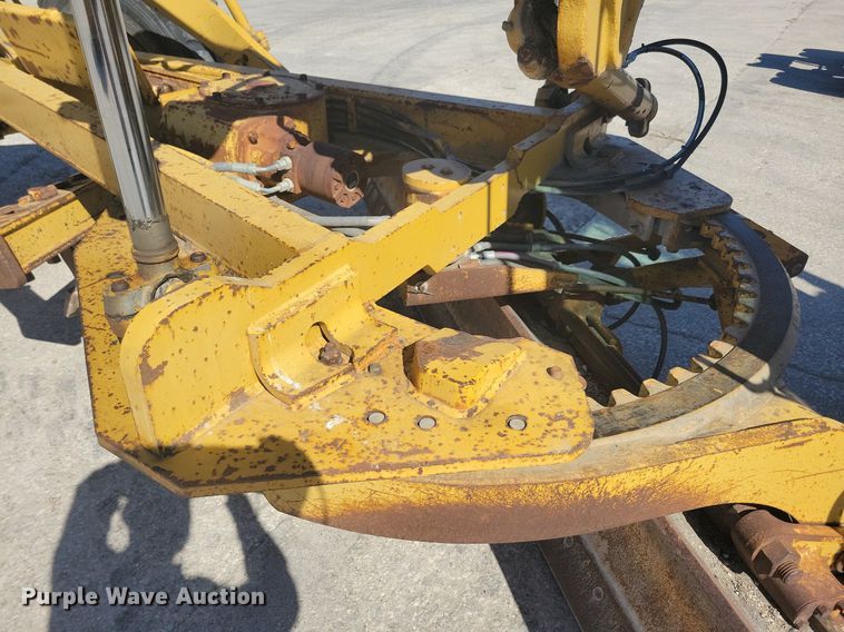 image for item DG0420 1984 Caterpillar  140G motor grader