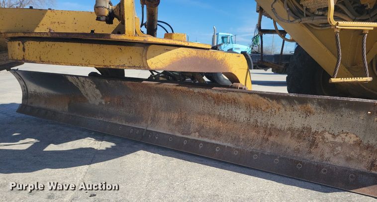 image for item DG0420 1984 Caterpillar  140G motor grader