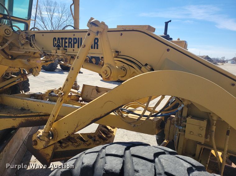 image for item DG0420 1984 Caterpillar  140G motor grader