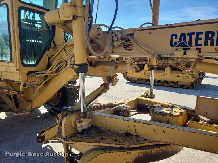 image for item DG0420 1984 Caterpillar  140G motor grader