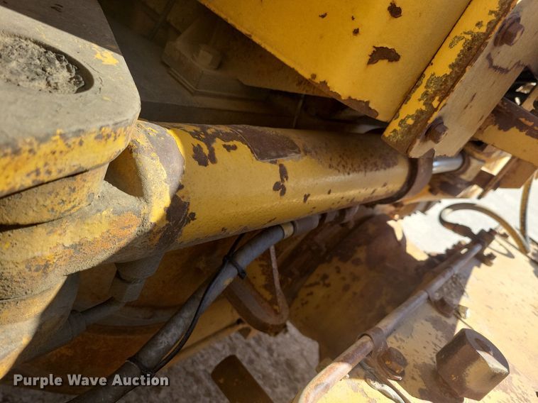 image for item DG0420 1984 Caterpillar  140G motor grader