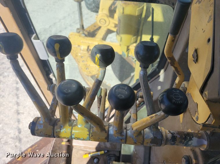 image for item DG0420 1984 Caterpillar  140G motor grader