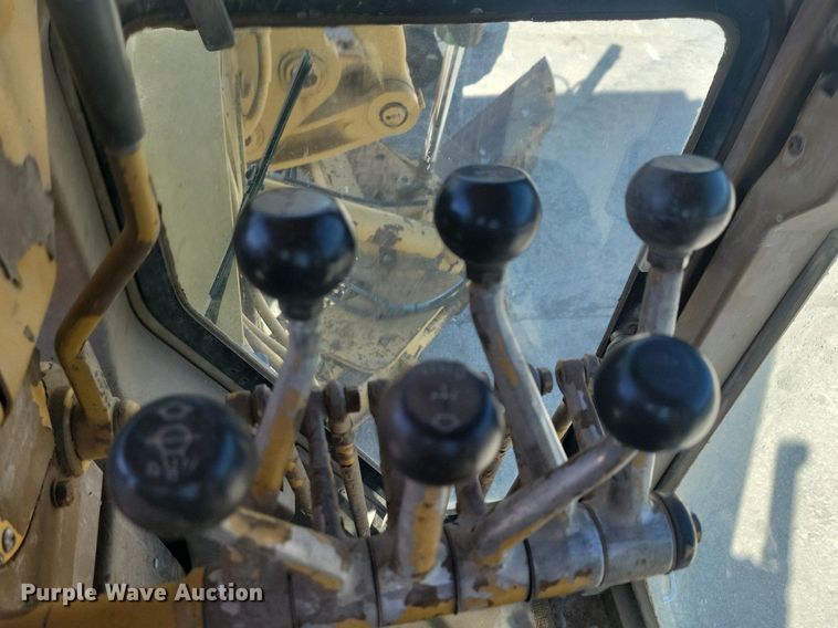 image for item DG0420 1984 Caterpillar  140G motor grader