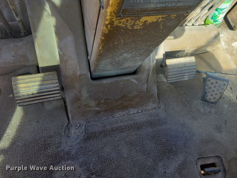 image for item DG0420 1984 Caterpillar  140G motor grader