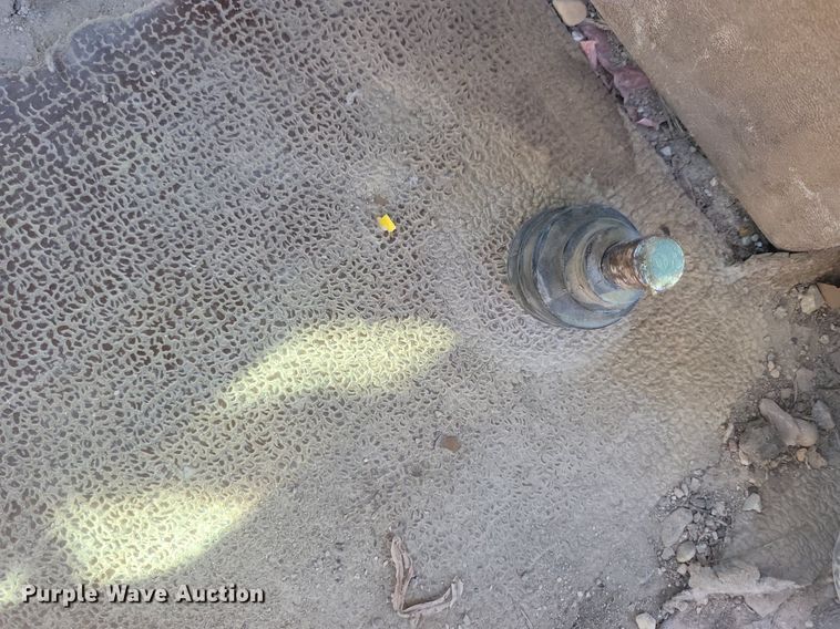 image for item DG0420 1984 Caterpillar  140G motor grader