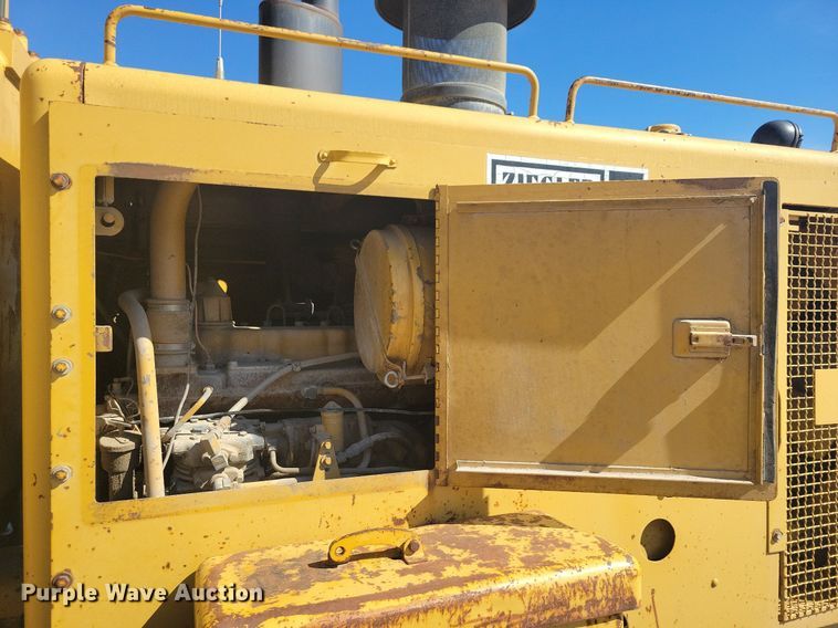 image for item DG0420 1984 Caterpillar  140G motor grader